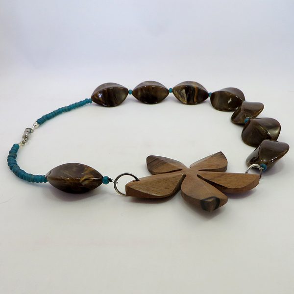 Flower Power - Necklace - Weezie World