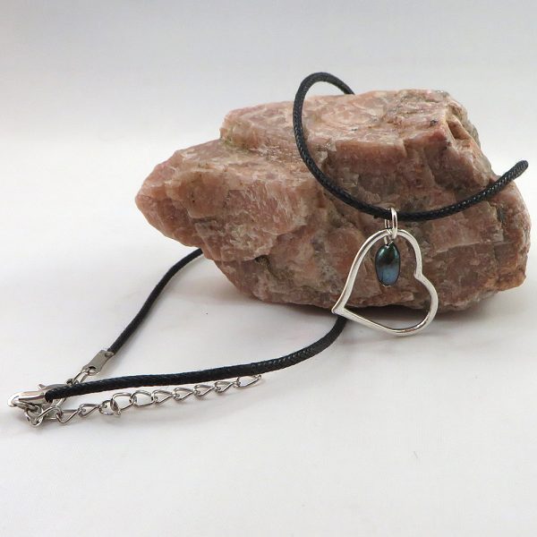 A Casual Heart (Slate) - Necklace - Weezie World