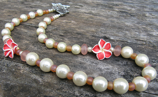 Flowers & Pearls - Necklace - Weezie World